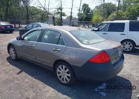 2007 Honda Accord 3.0 Ex из США, поврежденный, VIN 1HGCM66537A081573